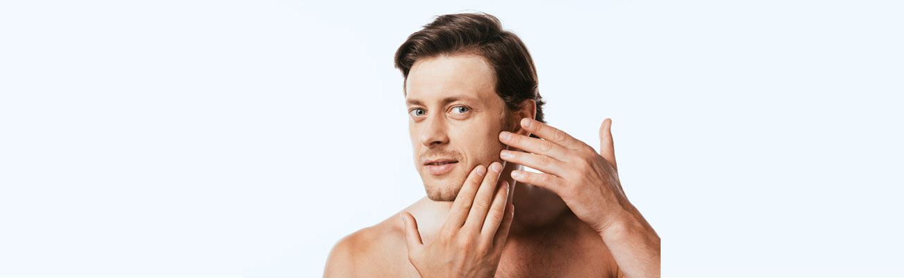 Férfi bőrápolás? Íme egy hatékony, minimalista rutin férfiaknak